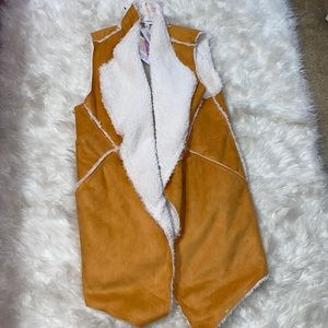 Lularoe Marlow mustard and white fuzzy vest NWT size medium